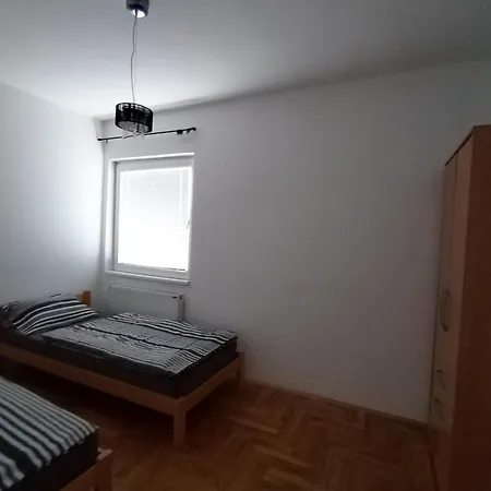 City Apartment Ni Екстериор снимка