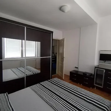 City Apartment Ni Екстериор снимка