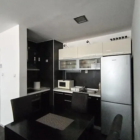 City Apartment Ni Екстериор снимка