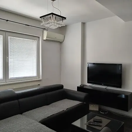 City Apartment Ni Екстериор снимка